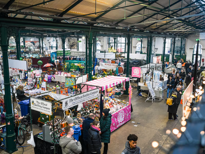 St Georges Market Belfast targ lokalne jedzenie rzemiosło